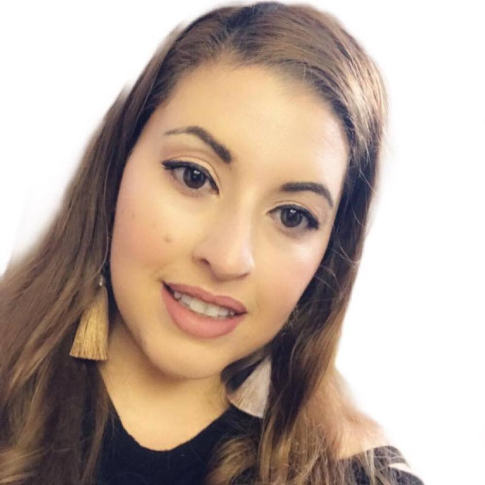 Meet your Posher, Lupita